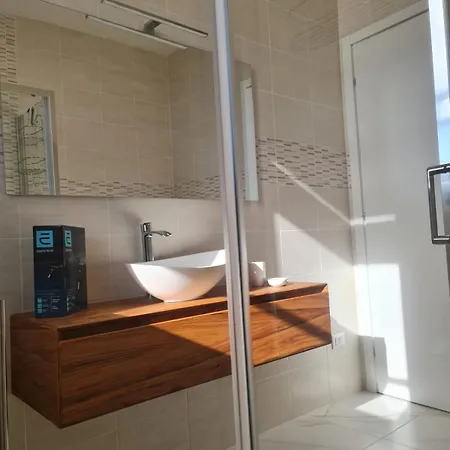 Attico Con Posto Auto Apartment