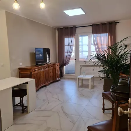 Attico Con Posto Auto Apartamento *
